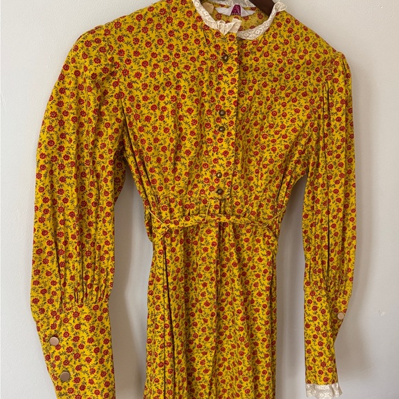 Vintage 70s Fritzi Floral Yellow Long Sleeve Dress - Picture 3 of 7
